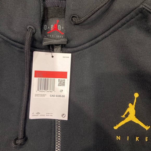 BNWT Jordan Zip up - Picture 4 of 6